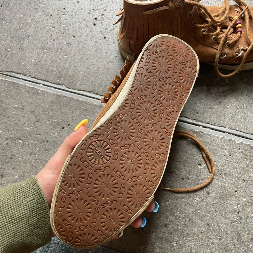 UGG Booties RARE - Picture 3 of 4
